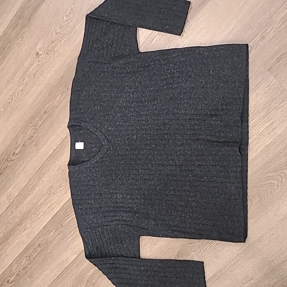 Womens Large 100p Wool V Neck Sweater
